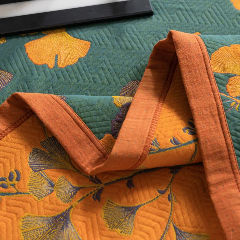 Ownkoti Luxurious Cotton Gauze Ginkgo Leaf Quilt