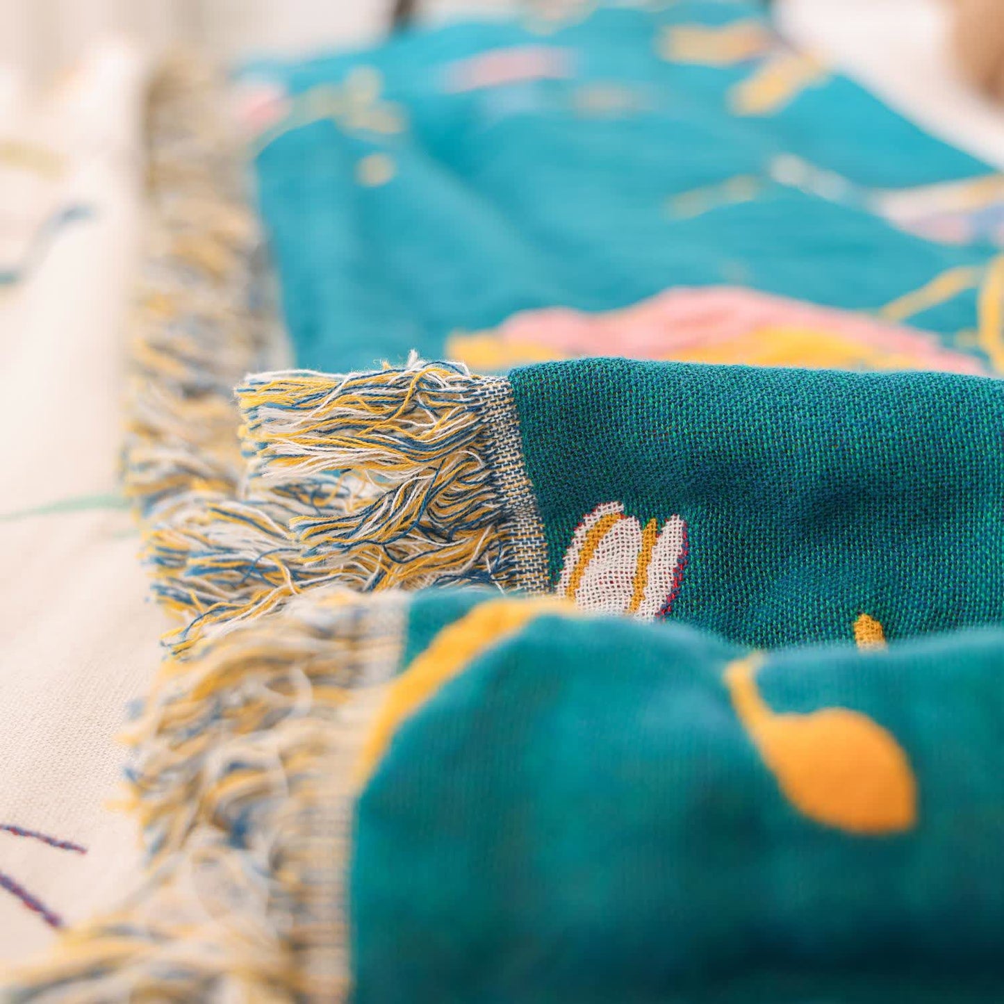 Ownkoti Cotton Gauze Pastoral Bird Tassel Quilt