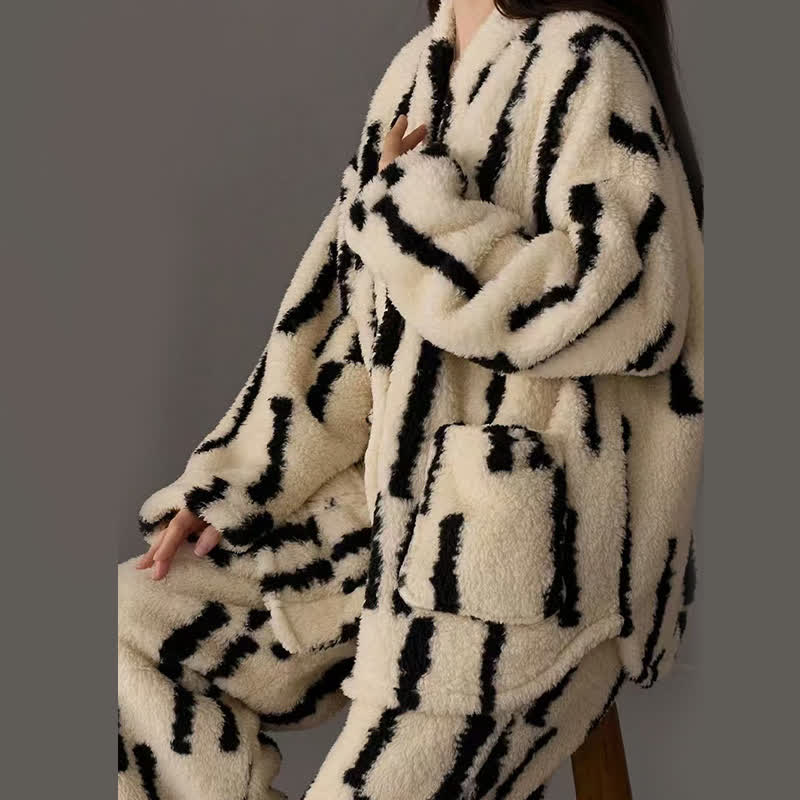 Ownkoti Vertical Stripe Fleece Loungewear Set - image 8