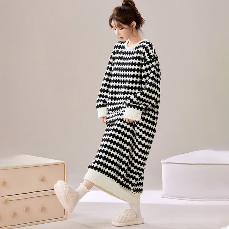 Ownkoti Round Neck Houndstooth Pattern Plush Nightgown - image 3