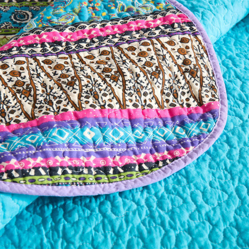 Ownkoti Striped Jacquard Style Quilt with Pillowcase