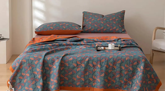 Quilt Vs Comforter: Which is Right for Your Bedroom?