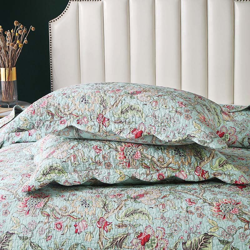 Ownkoti Vintage Flower Quilt with Pillow Shams - image 4