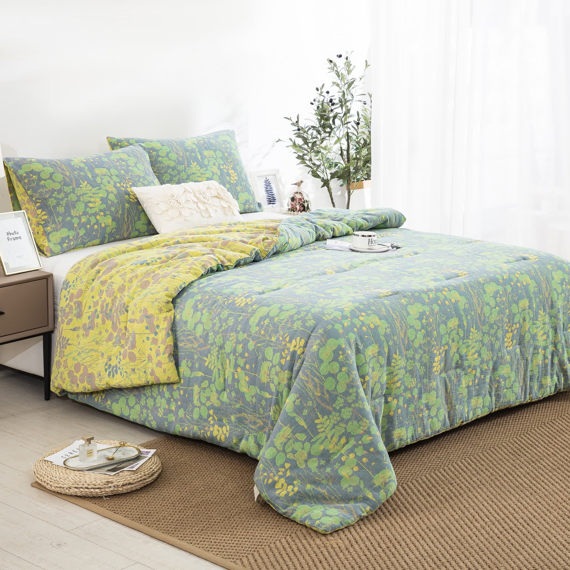 Ownkoti Cotton Gauze Pastoral Lotus Pond Bedding  - image 1