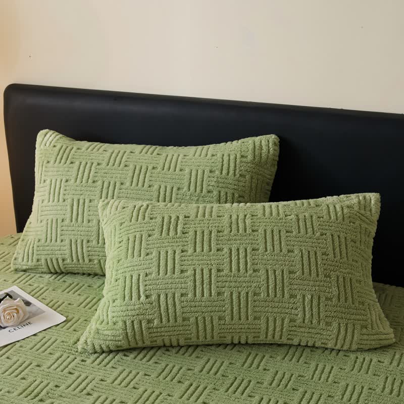 Simple Double-sided Fleece Throw Blanket - image 18