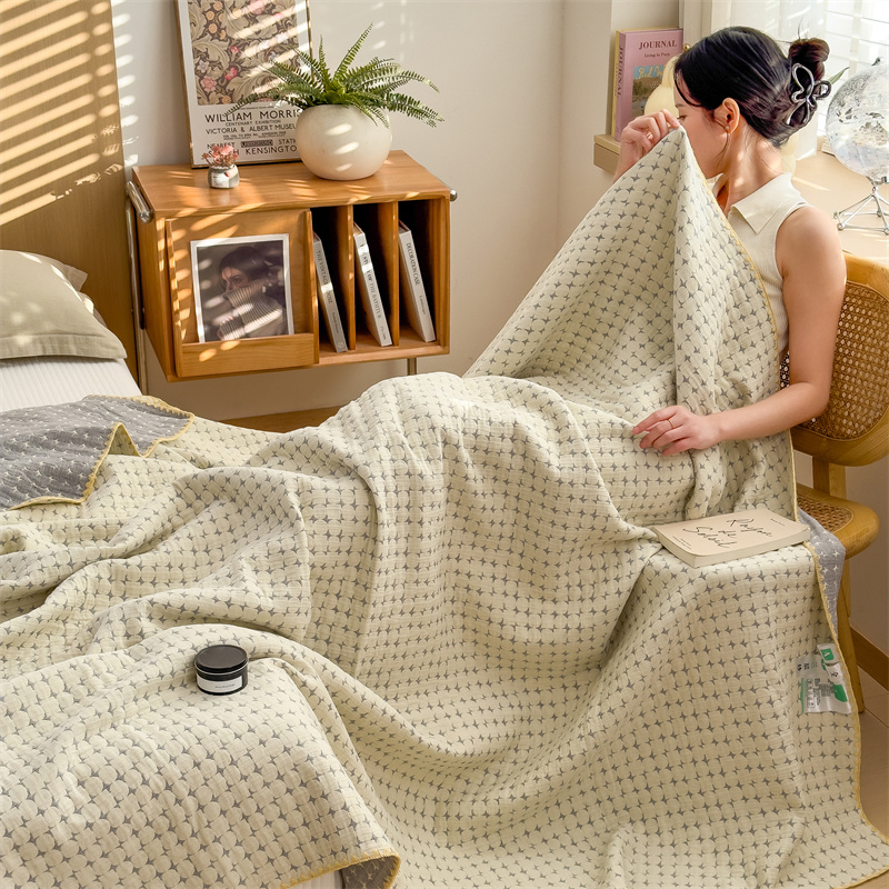 Breathable Three Layers Cotton Gauze Quilt - image 7