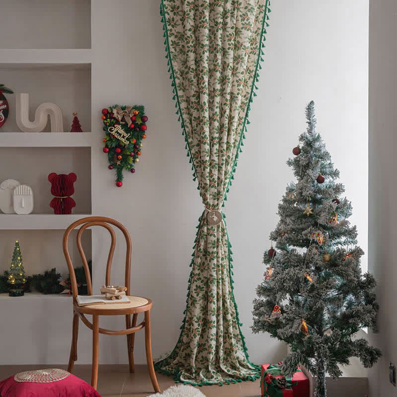 Christmas Holly Leaf Print Curtain - image 3