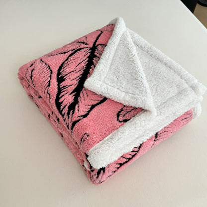 Large Leaf Jacquard Plush Blanket - image 10