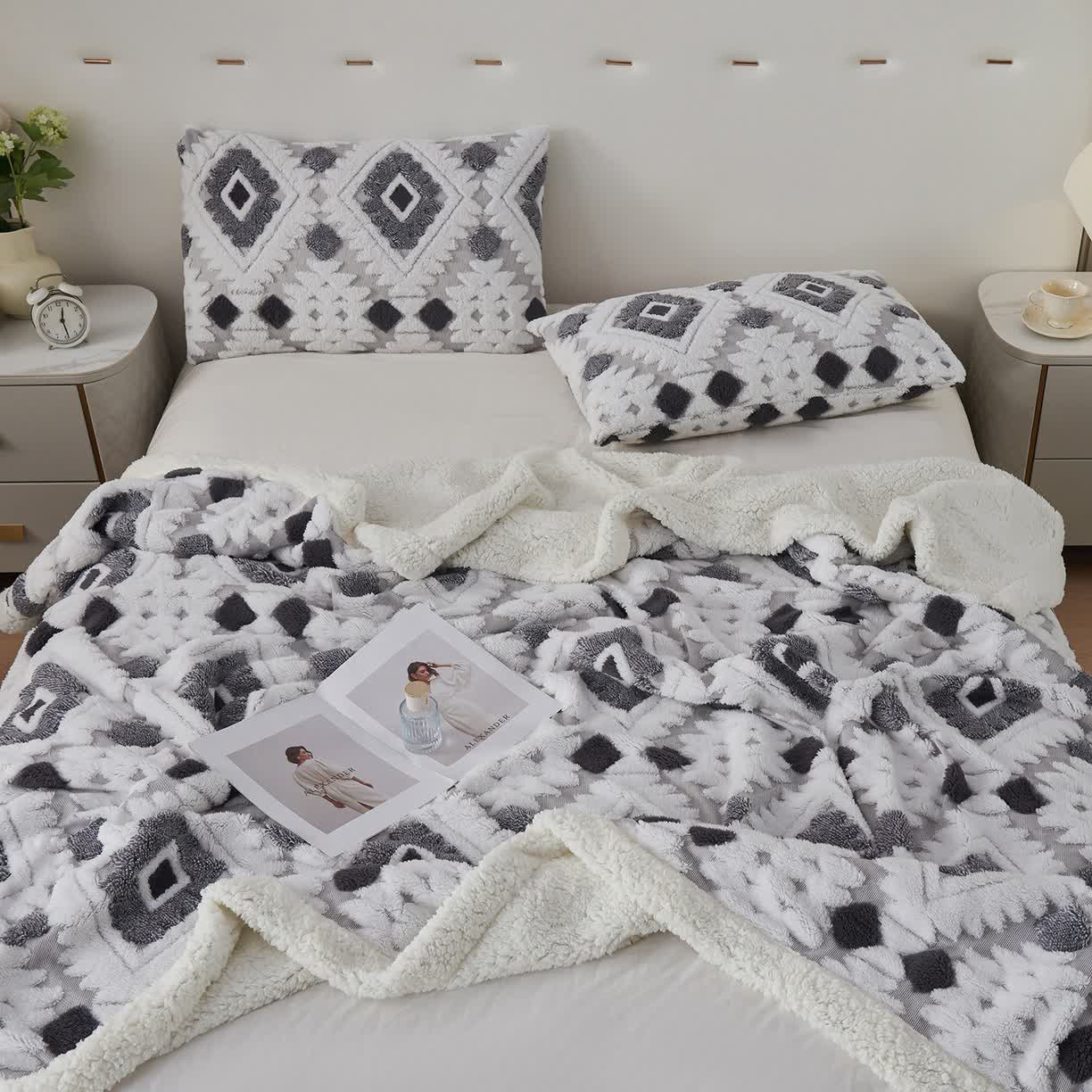 Bohemian Style Jacquard Sherpa Throw Blanket - image 13