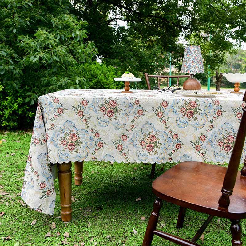 Elegant Floral Scalloped Edge Tablecloth - 55" x 102" - image 1