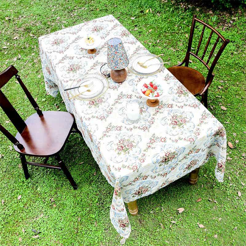 Elegant Floral Scalloped Edge Tablecloth - image 3