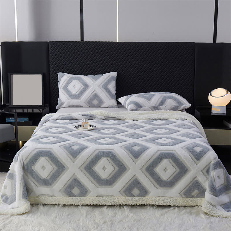 Geometric Pattern Jacquard Sherpa Blanket - Light Gray - Queen - image 13