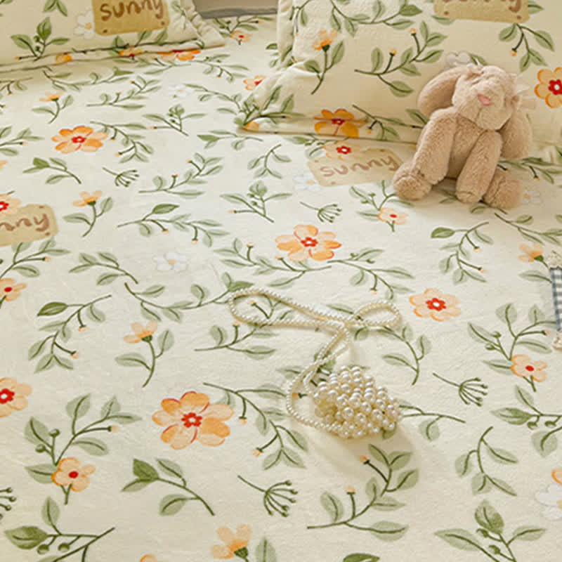 Yellow Floral Leaf Warm Throw Blanket - image 8