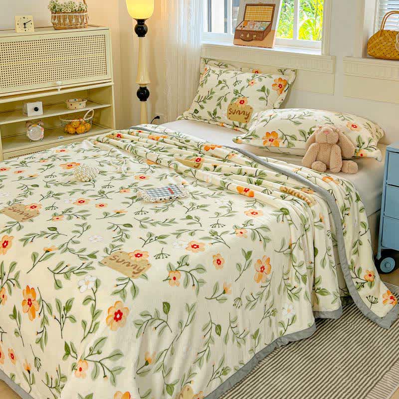 Yellow Floral Leaf Warm Throw Blanket - image 1