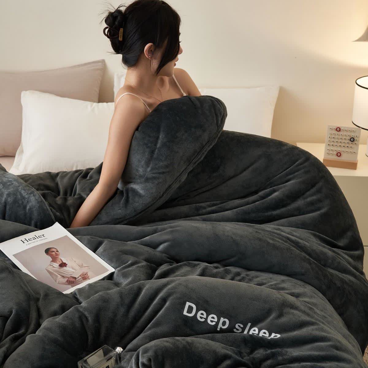 Letter Printed Fluffy Plush Warm Blanket - image 6