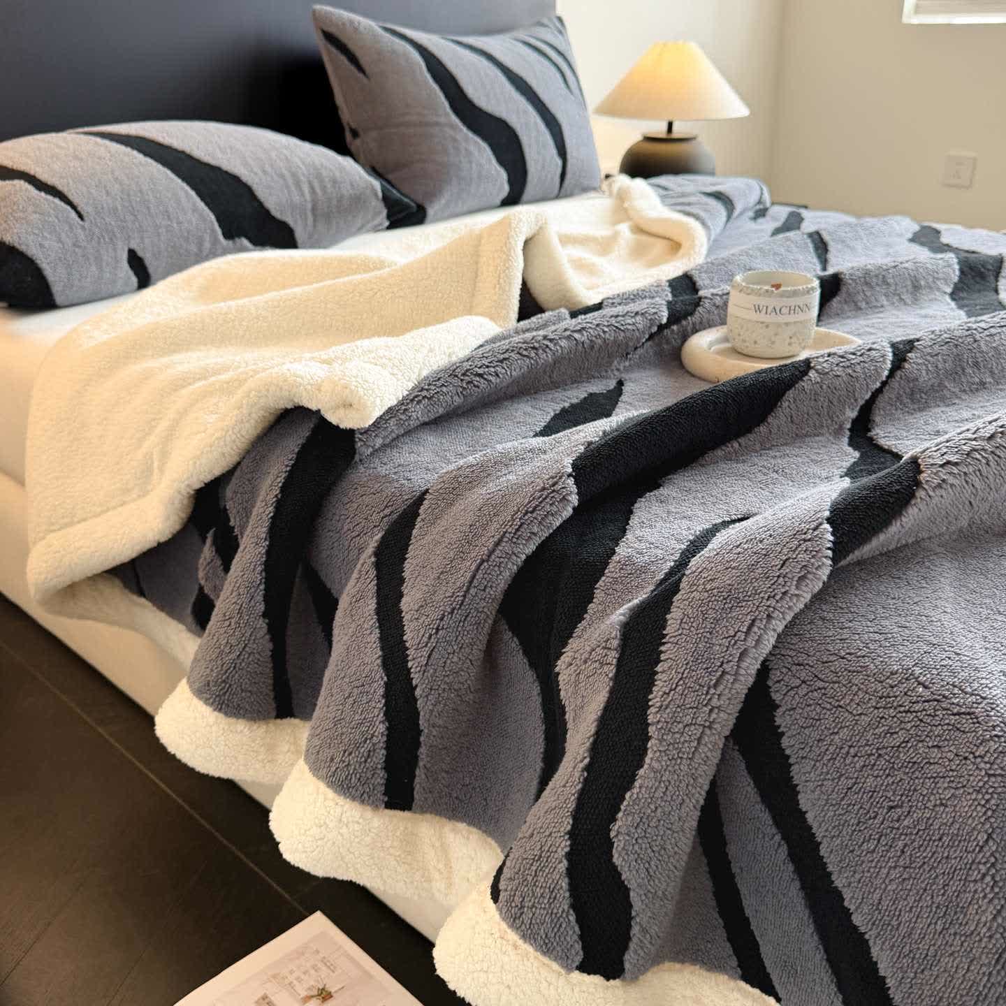 Zebra Print Jacquard Sherpa Throw Blanket - image 5