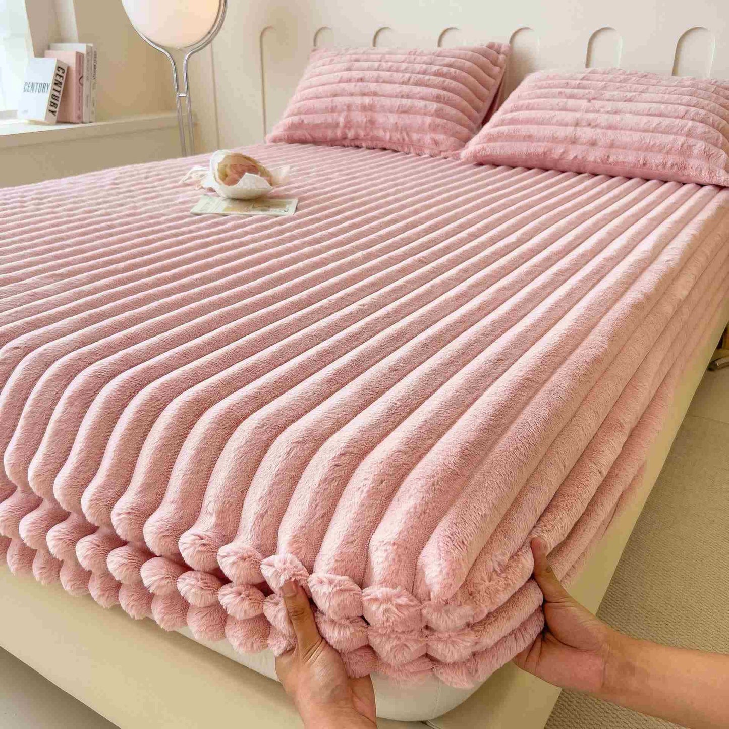 Simple Plush Fleece Warm Fitted Sheet - Light Pink - Sheet with 2PCS Pillowcases - King - image 4