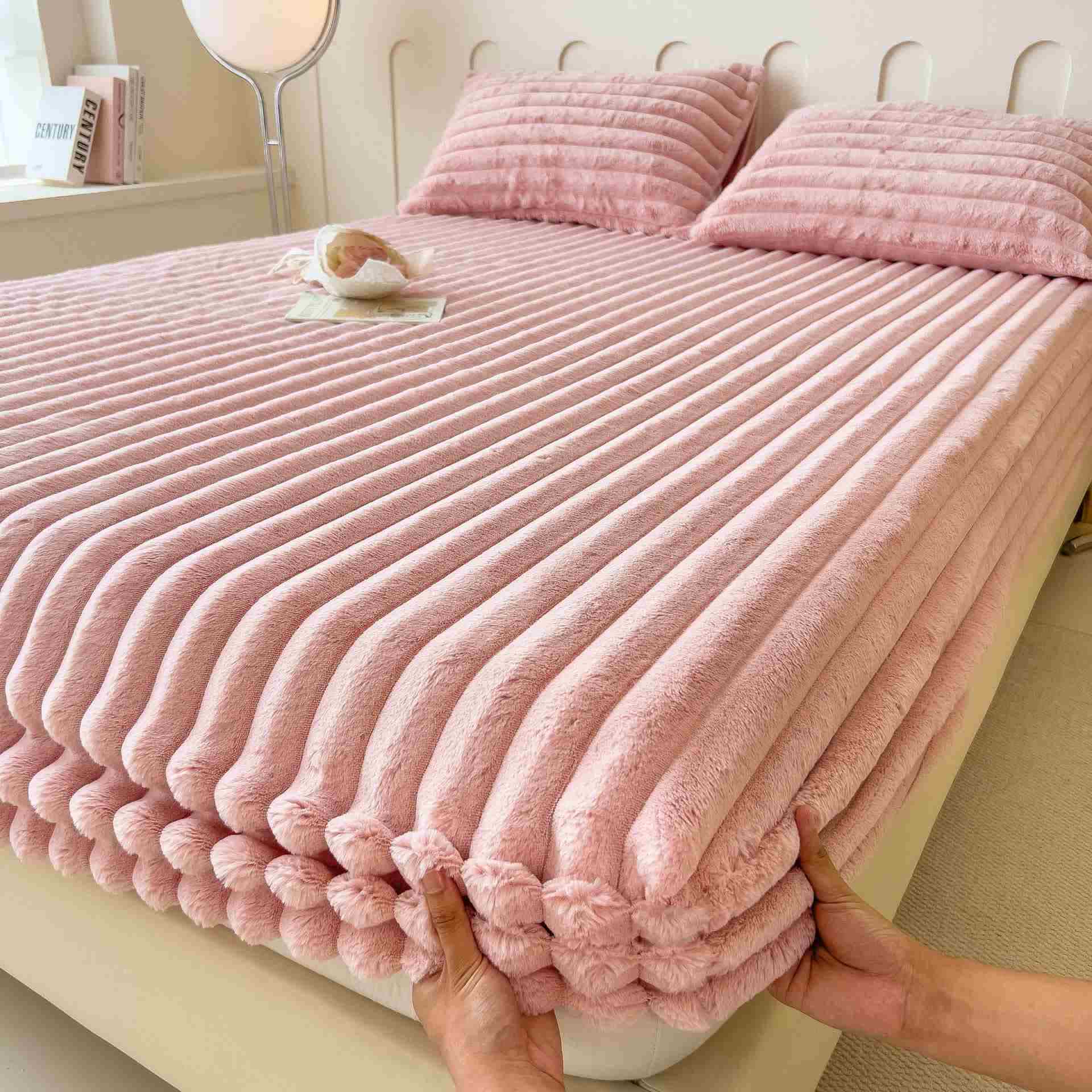 Simple Plush Fleece Warm Fitted Sheet - Light Pink - Sheet with 2PCS Pillowcases - King - image 4