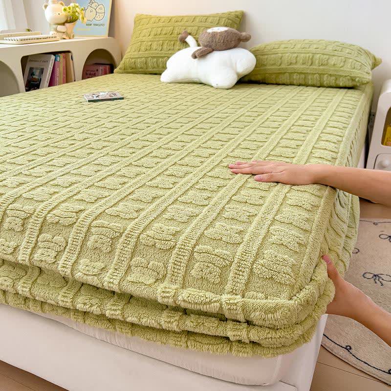 Striped Bear Fleece Warm Fitted Sheet - Green - 2PCS Pillowcases - 19" x 29" - image 0