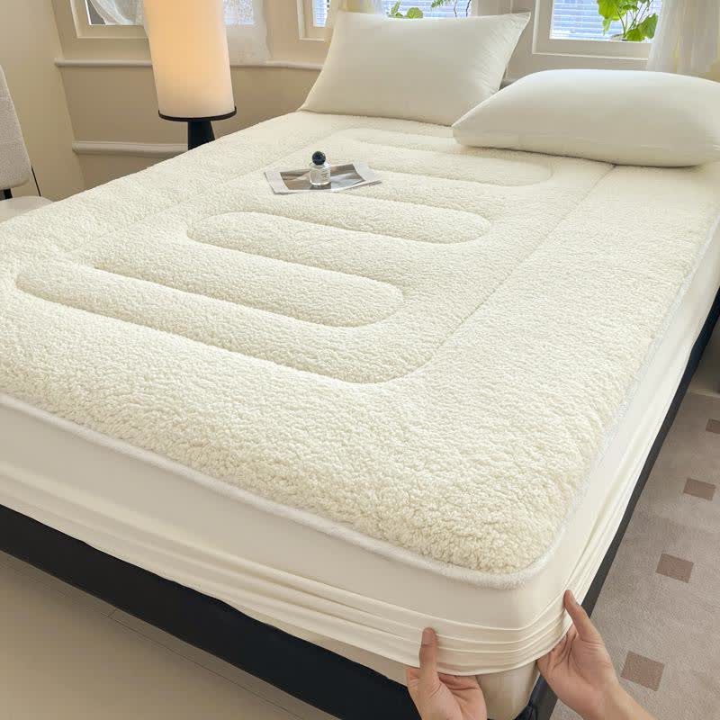 Solid Color Sherpa Warm Fitted Sheet - image 2