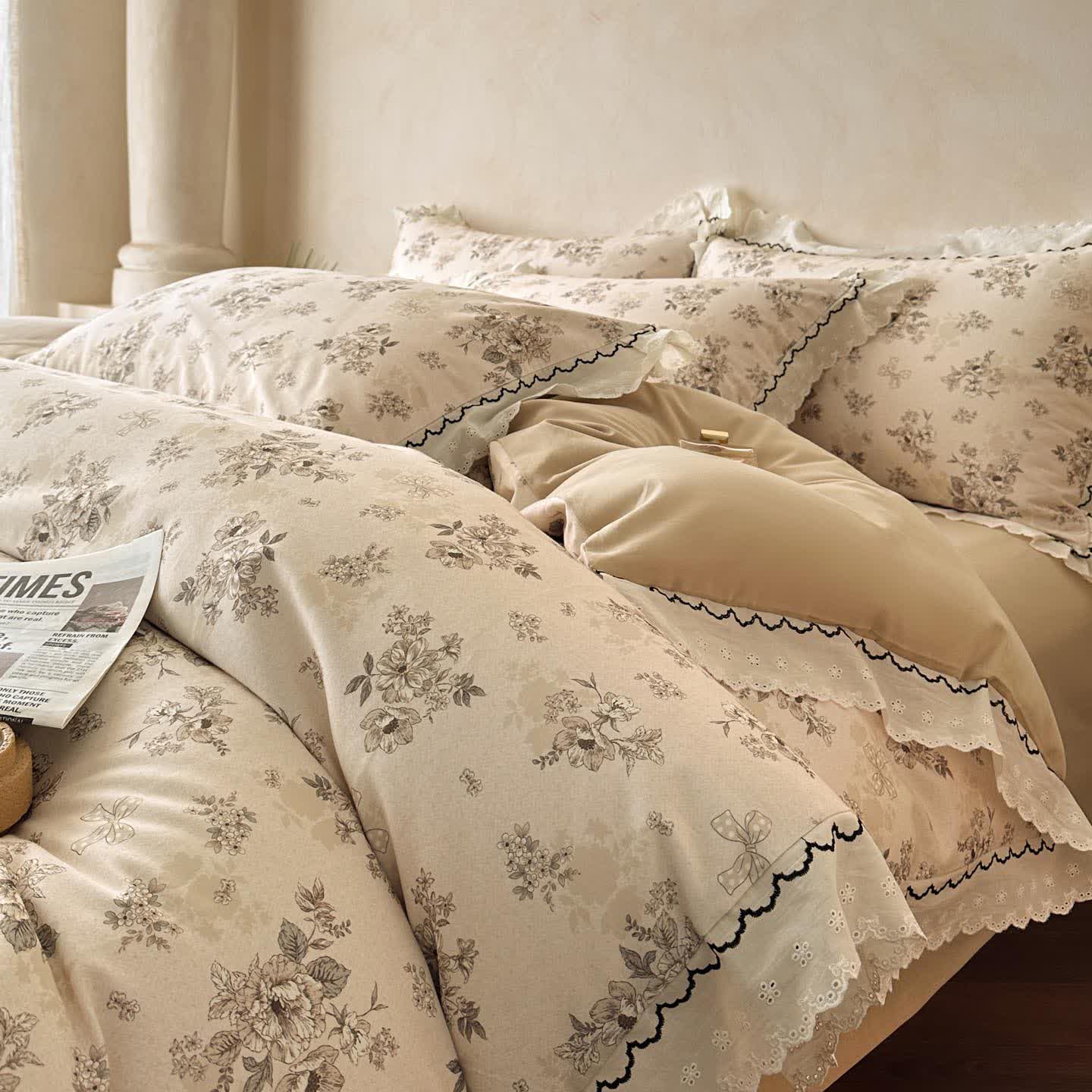 Ownkoti Ruffled Floral Cotton Bedding Set - King - image 0