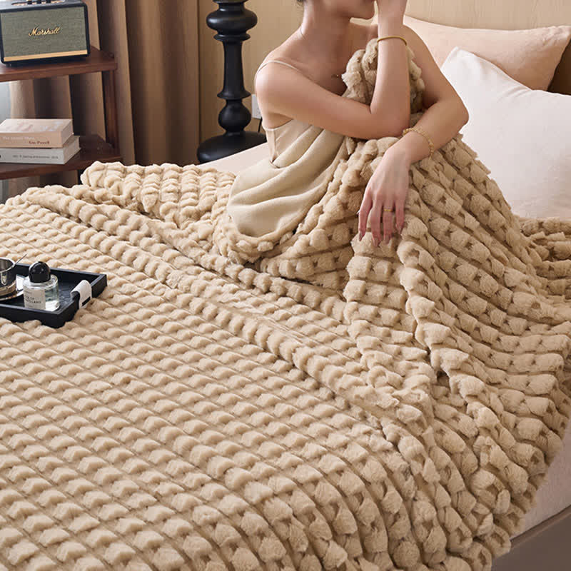 Modern Luxurious Fleece Throw Blanket - image 4
