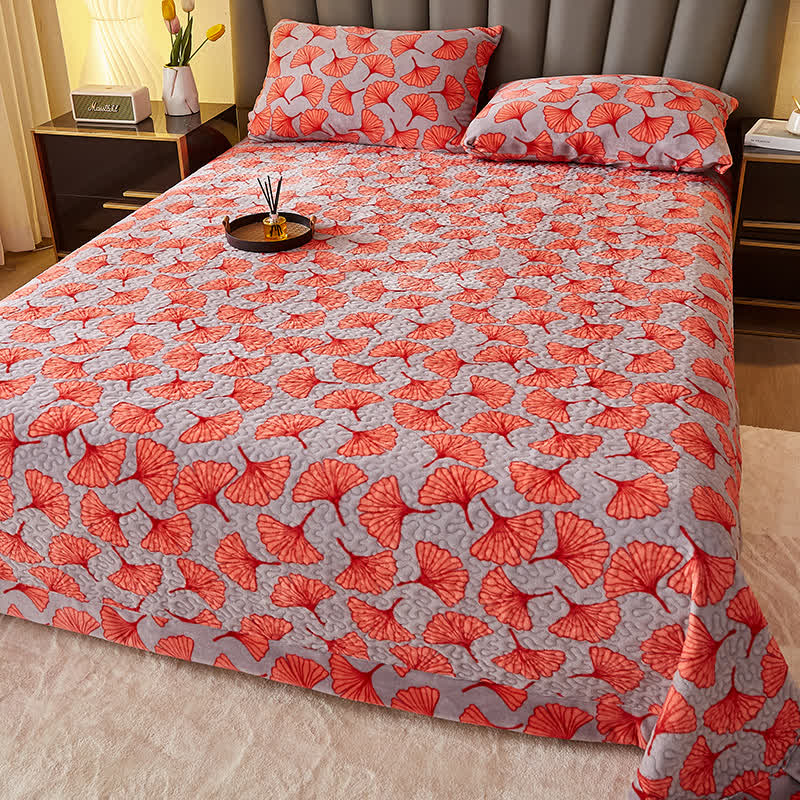 Ownkoti Ginkgo Leaf Quilted Plush Coverlet - Coverlet with 2PCS Pillowcases - Queen - image 0
