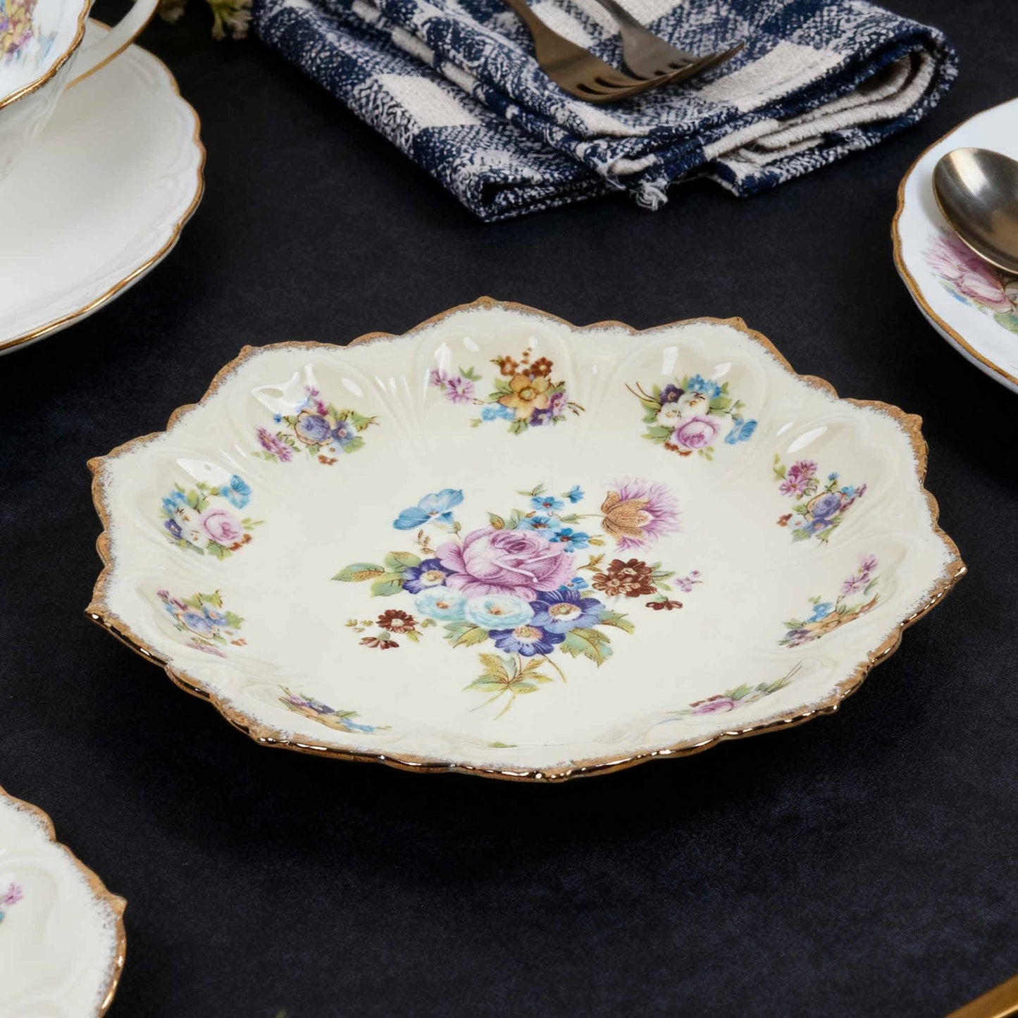 Ownkoti Romantic Floral Porcelain Plate - image 7
