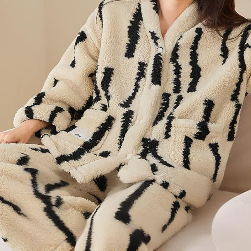 Ownkoti Vertical Stripe Fleece Loungewear Set - image 7