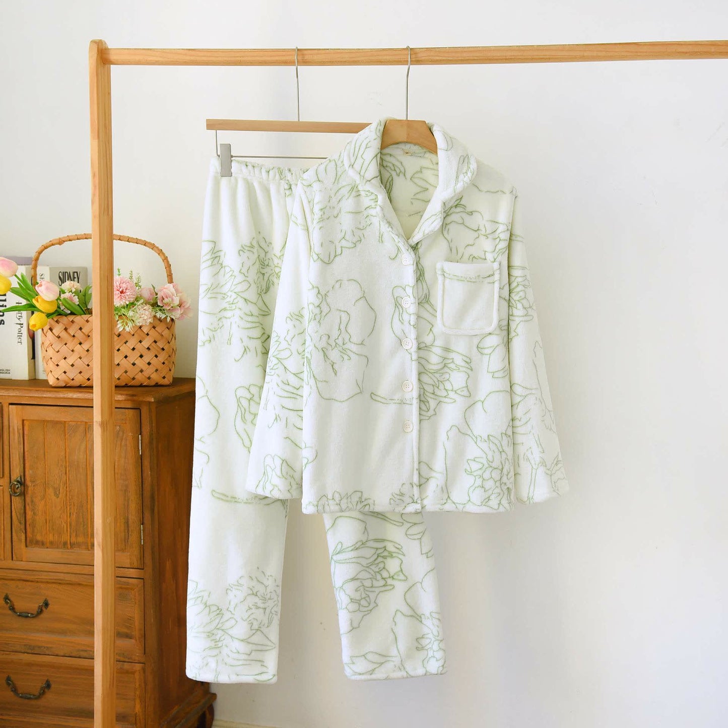 Ownkoti Fresh Green Line-Art Plush Loungewear Set - Lapel Collar - XL - image 2