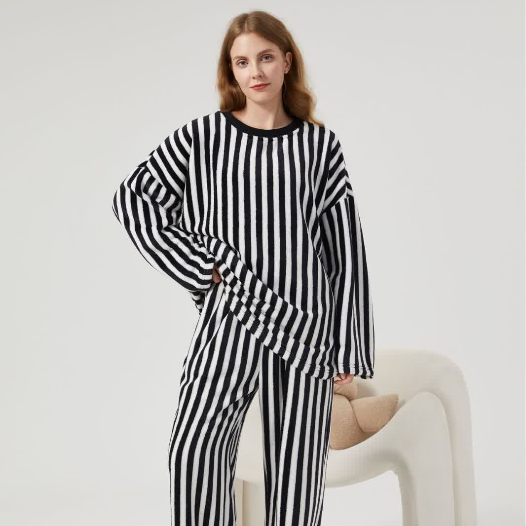 Ownkoti Vertical Striped Plush Loungewear Set - Black - XL - image 0