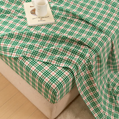 Ownkoti Classic Christmas Gingham Sheet Set - image 1