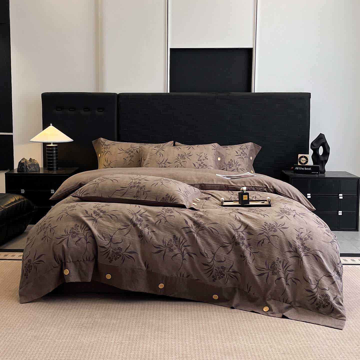 Ownkoti Retro Leaf Linen Button Bedding Set (4PCS)  - image 1