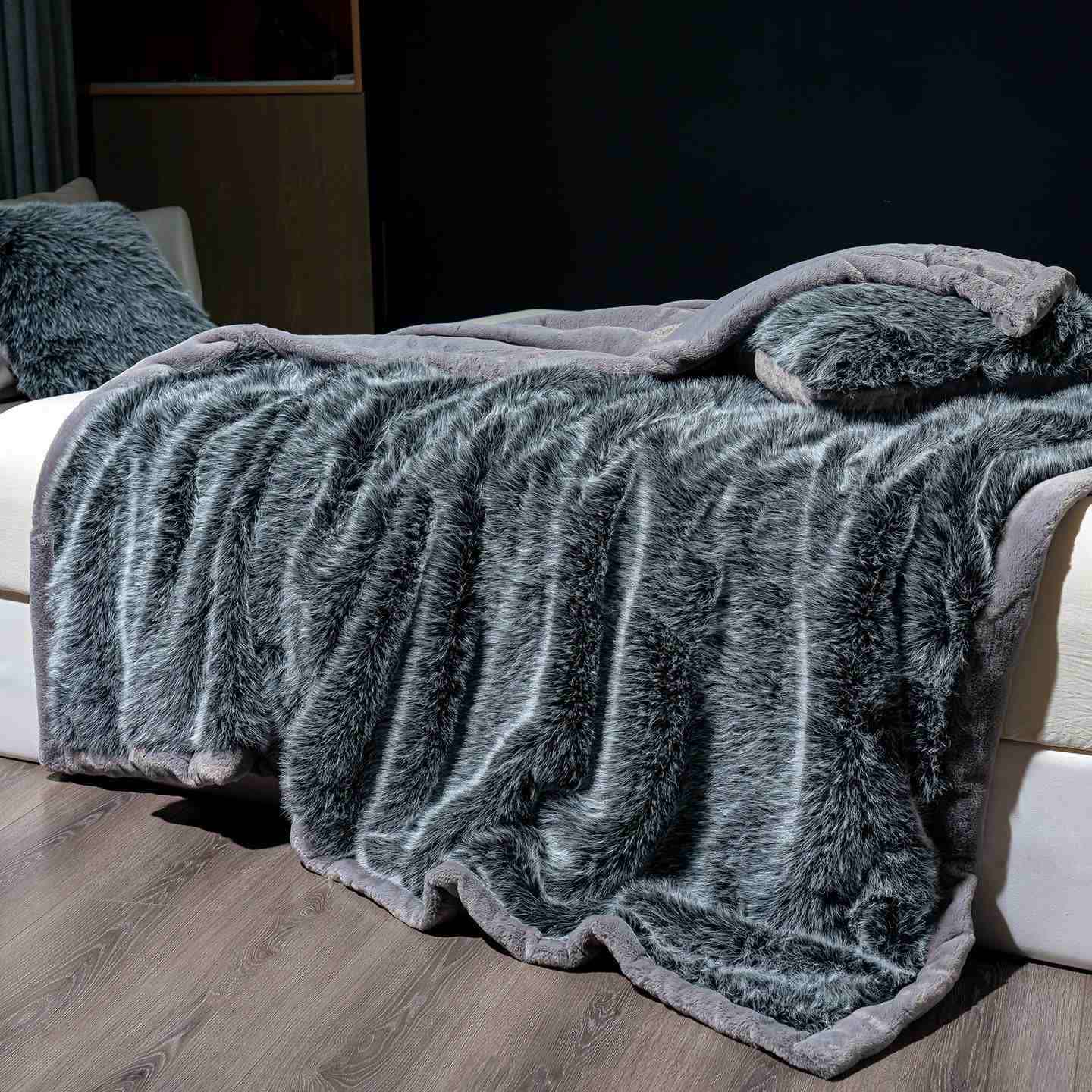 Ownkoti Luxury Faux Fur Plush Blanket - Black - Queen - image 4
