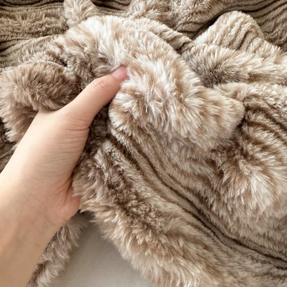 Ownkoti Faux Fur Wavy Jacquard Plush Blanket - image 11