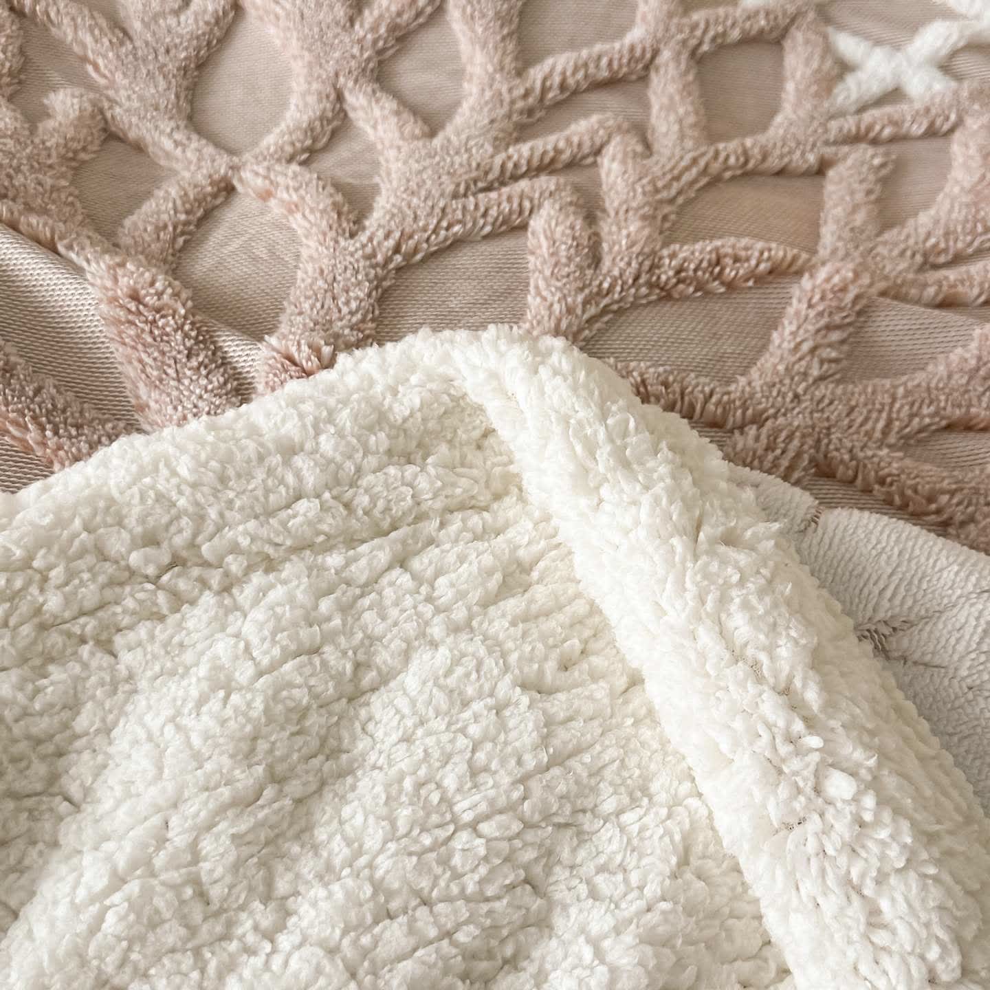 Ownkoti Floral-inspired Jacquard Sherpa Blanket - image 10