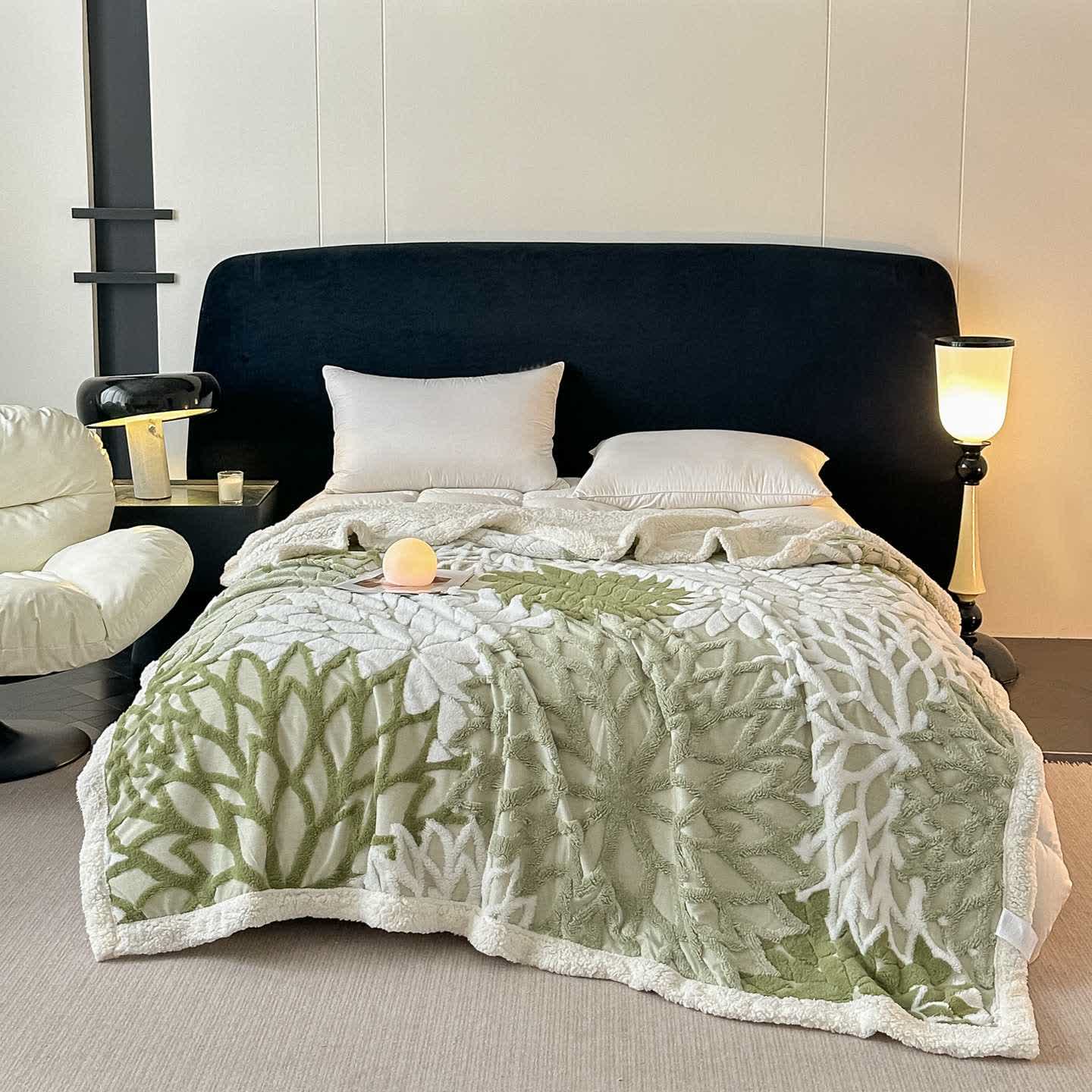 Ownkoti Floral-inspired Jacquard Sherpa Blanket - Light Green - Queen - image 11