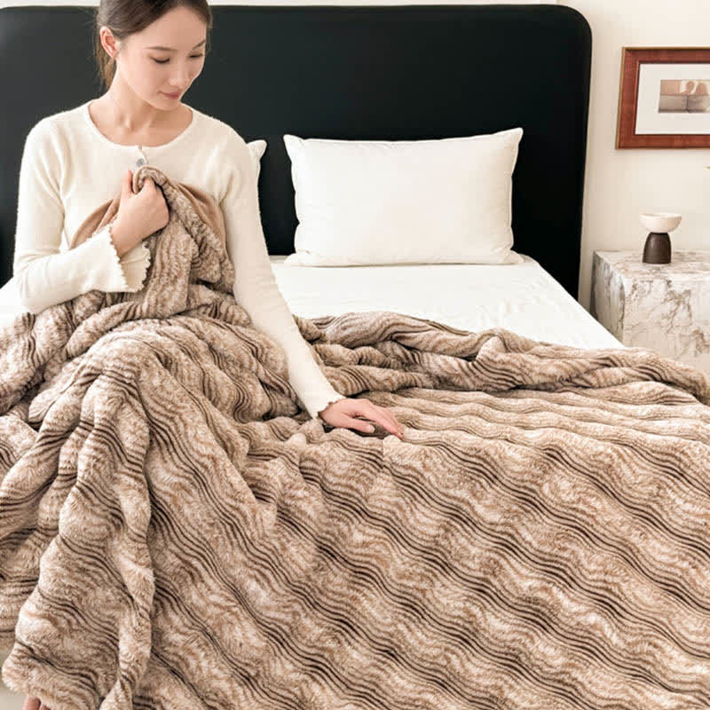Ownkoti Faux Fur Wavy Jacquard Plush Blanket - image 7