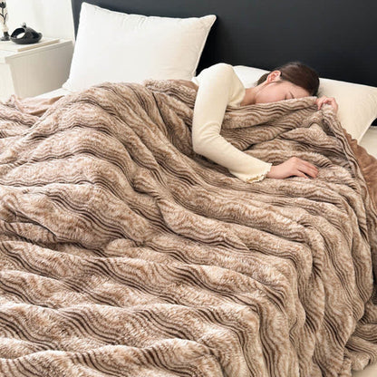 Ownkoti Faux Fur Wavy Jacquard Plush Blanket - image 4