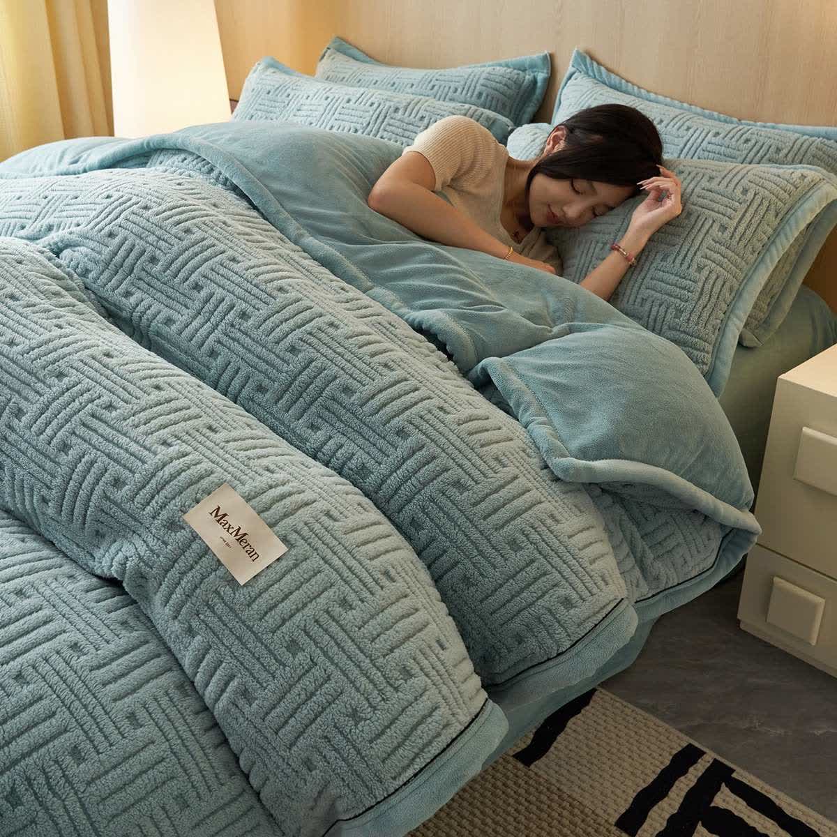 Ownkoti Stripe Knot Textured Plush Bedding Set - Blue - Bedding Set (4PCS) - King - image 9