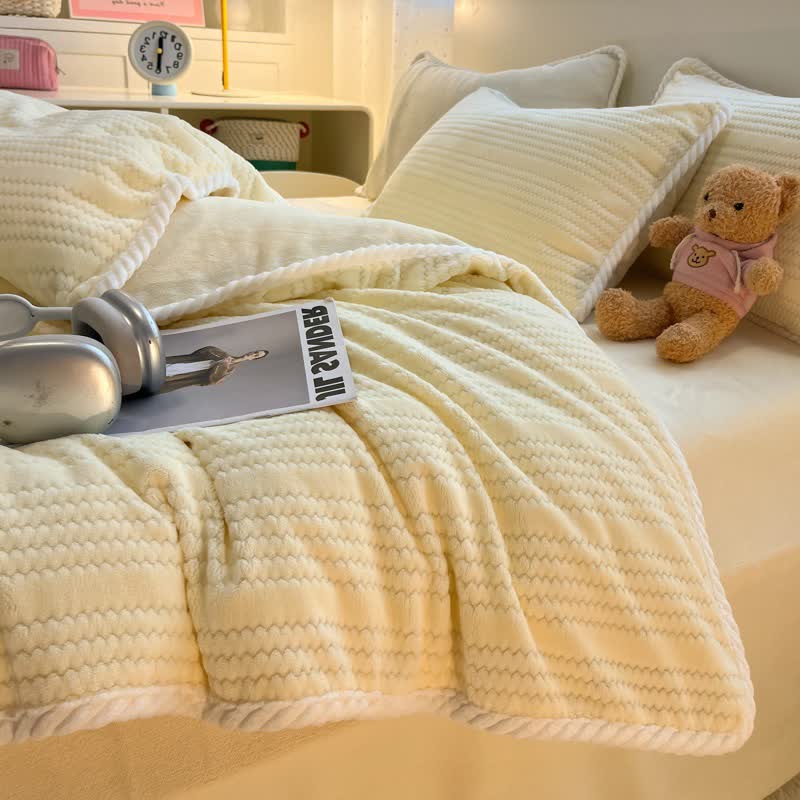 Ownkoti Wavy Stripe Jacquard Plush Bedding Set - image 10