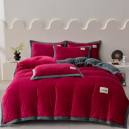 Ownkoti Reversible Warm Plush Bedding Set(4PCS) - image 1