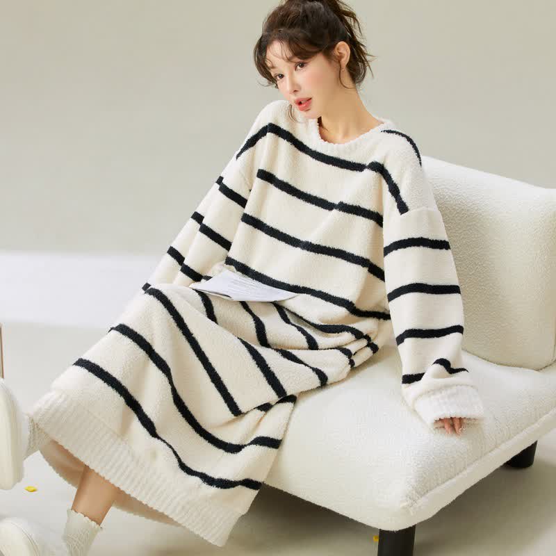 Ownkoti Round Neck Striped Plush Nightgown - White - L - image 0