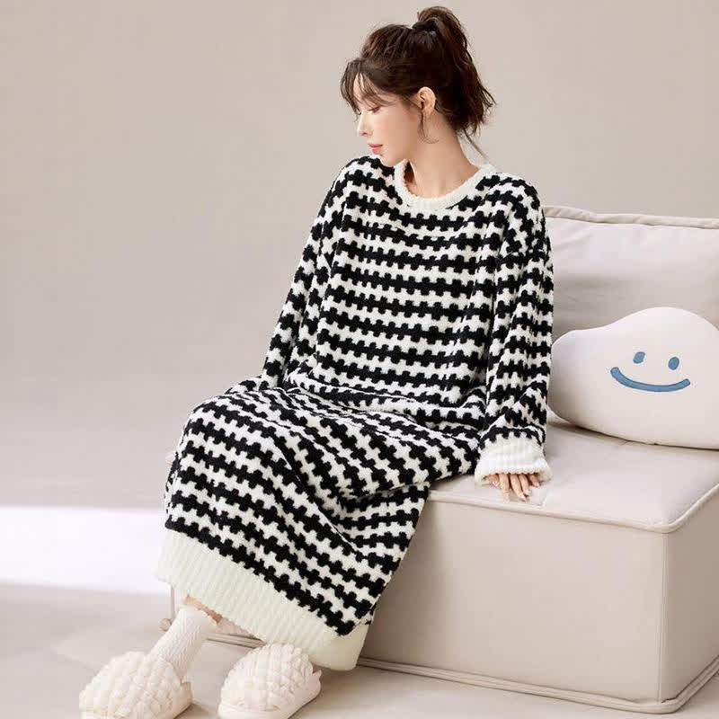 Ownkoti Round Neck Houndstooth Pattern Plush Nightgown - image 1