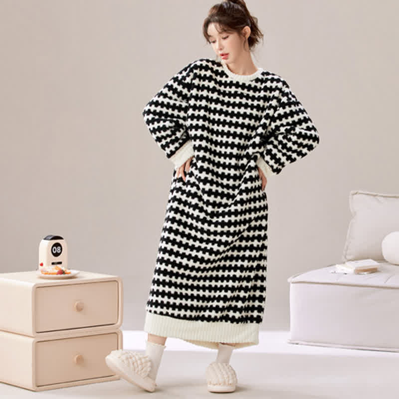Ownkoti Round Neck Houndstooth Pattern Plush Nightgown - image 2