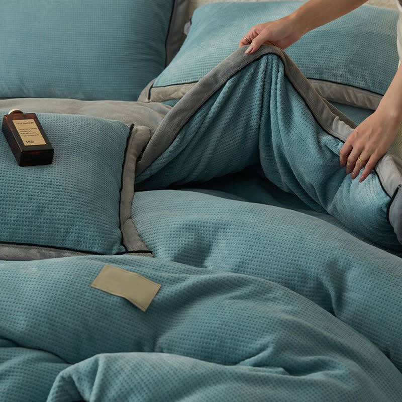 Ownkoti Waffle Textured  Reversible Plush Bedding Set(4PCS) - image 6