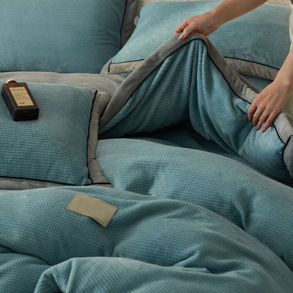 Ownkoti Waffle Textured  Reversible Plush Bedding Set(4PCS) - image 6