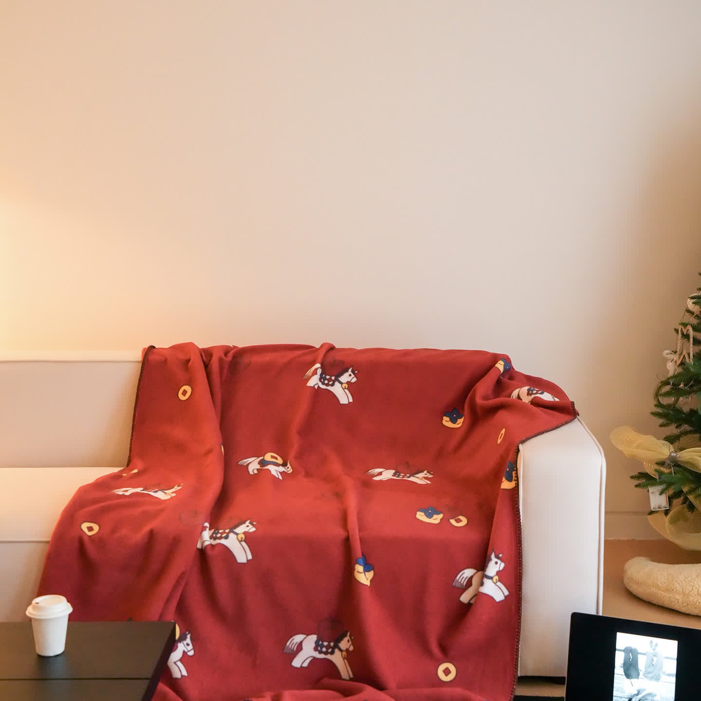 Ownkoti Faux Wool Trojan Horse Reversible Throw Blanket - image 1