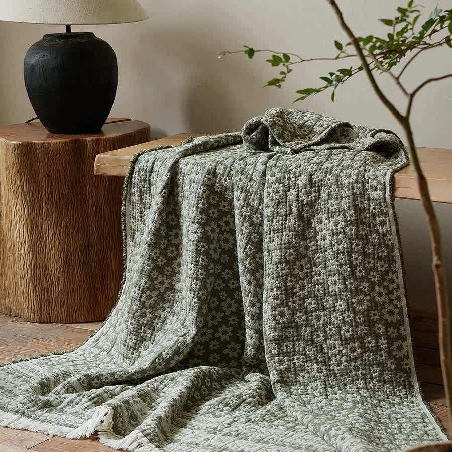 Ownkoti Daisy Pattern Cotton Tassel Blanket - image 1