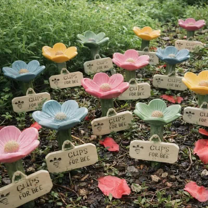 Ownkoti Flower-Shaped Resin Bee Watering Station - image 1